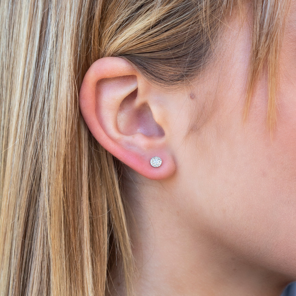 .57Ctw Diamond & 18Kt White Gold Studs