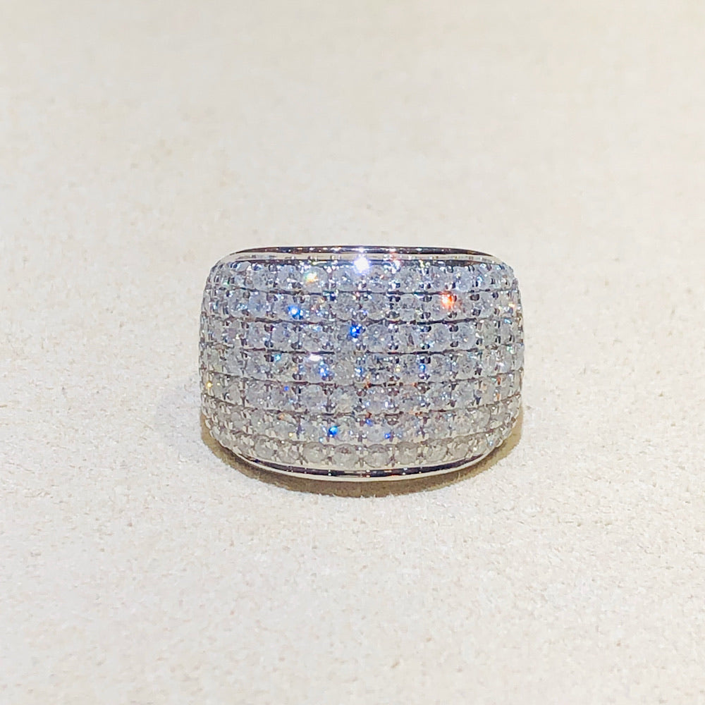 Gorgeous White or Yellow Gold 2.00 Ctw Diamond Band