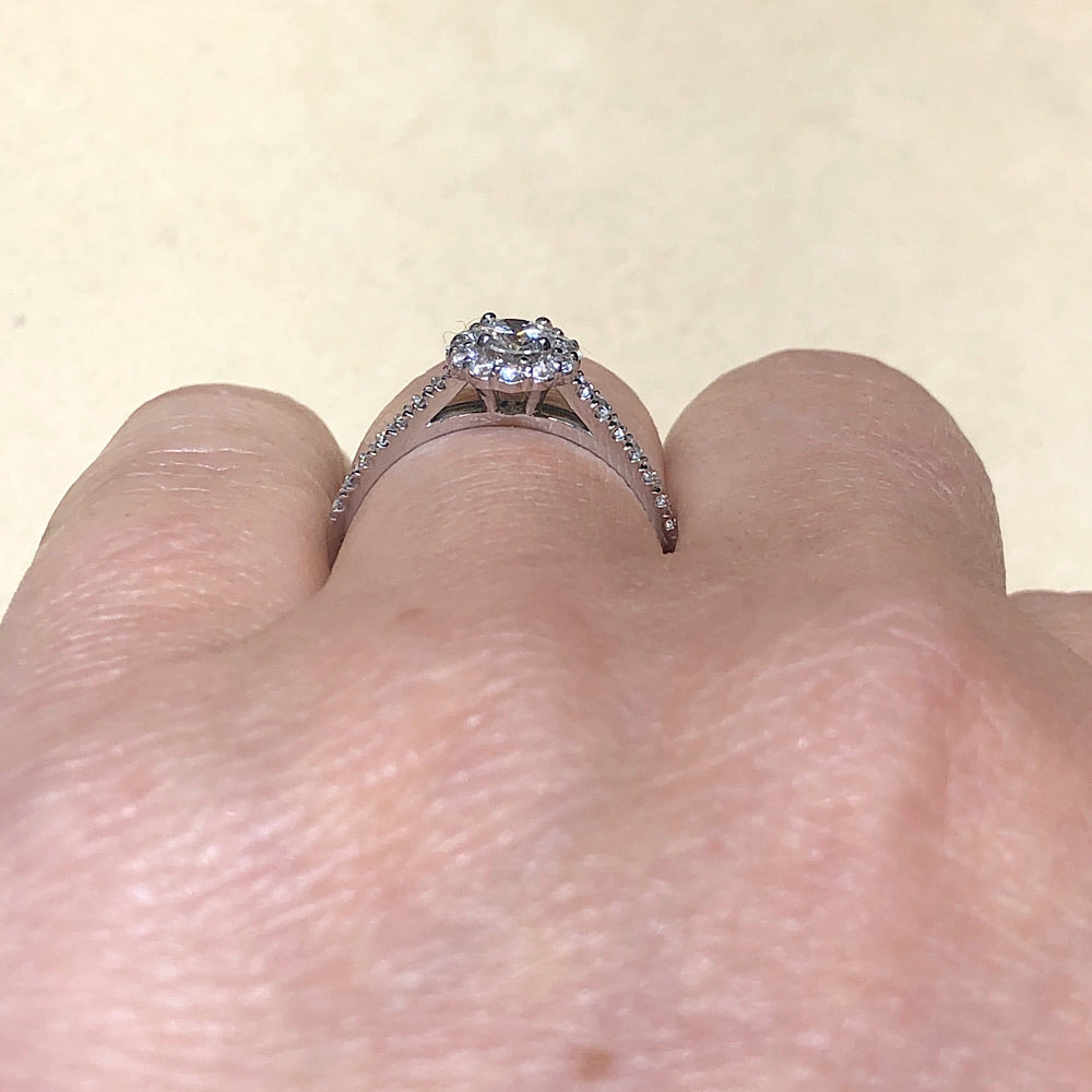 .50 Ctw 14Kt White Gold Diamond Engagement Ring