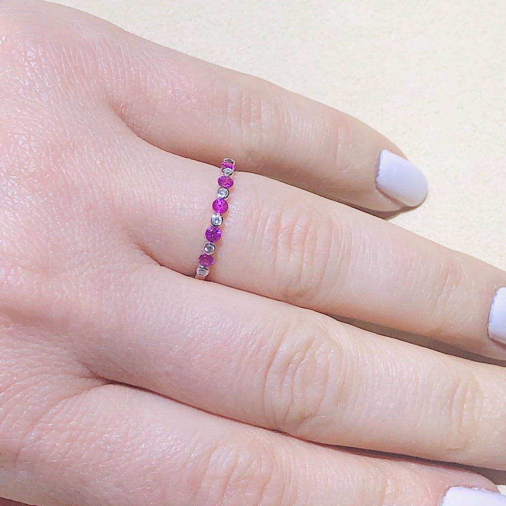 18Kt White Gold Diamond and Ruby Ring