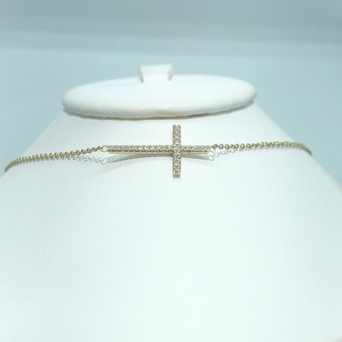 .09 Ctw Diamond Sideways Cross