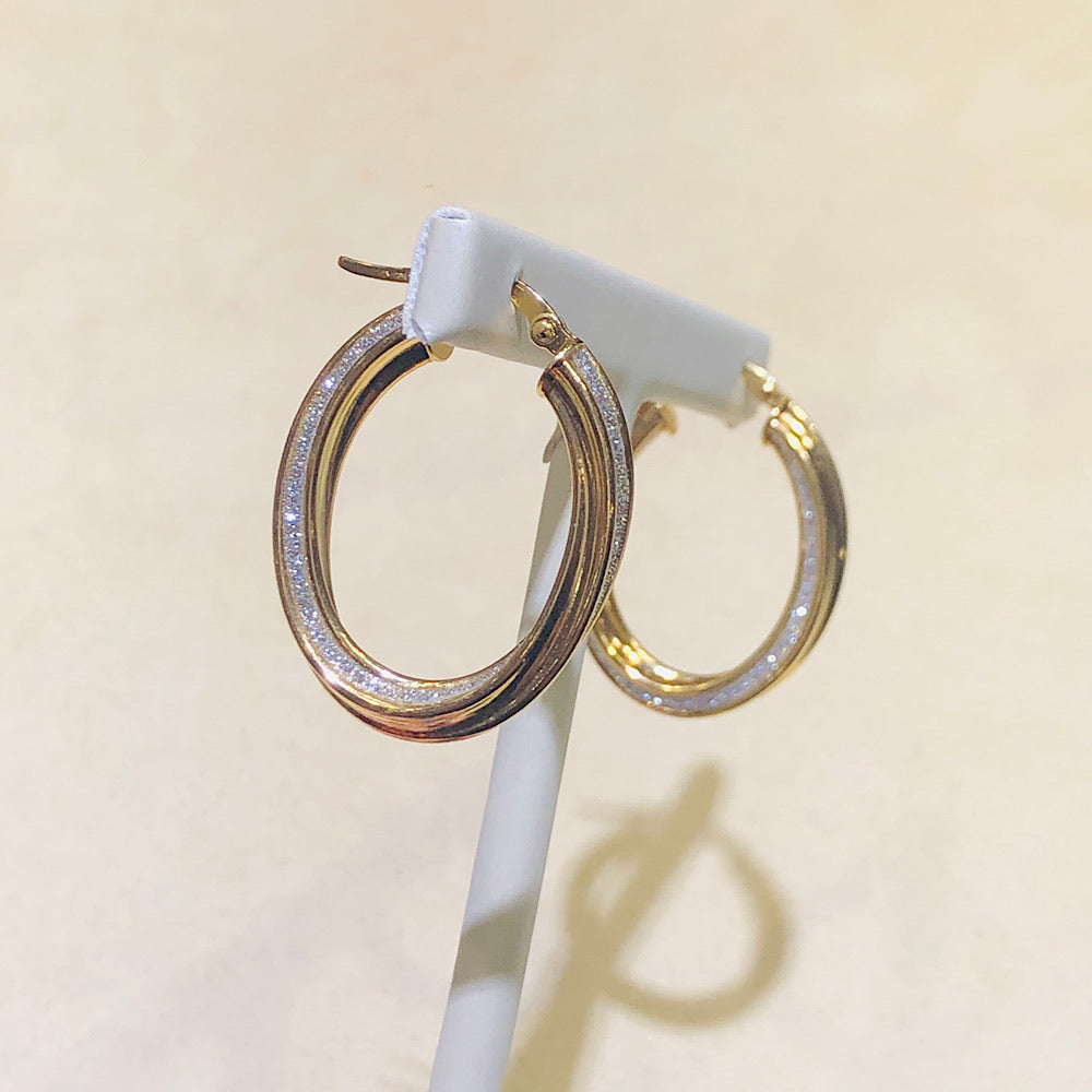 "Diamond Dust" collection 14 Kt Yellow Gold Oval Hoop Earrings