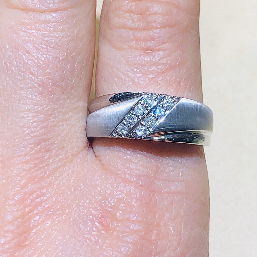 14Kt White Gold Men 0.25 CTW Diamond Wedding Band