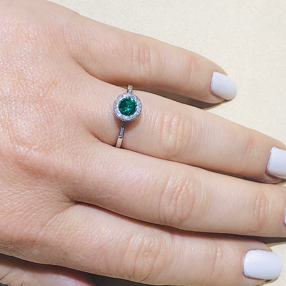14Kt White Emerald corundum and Diamond Ring