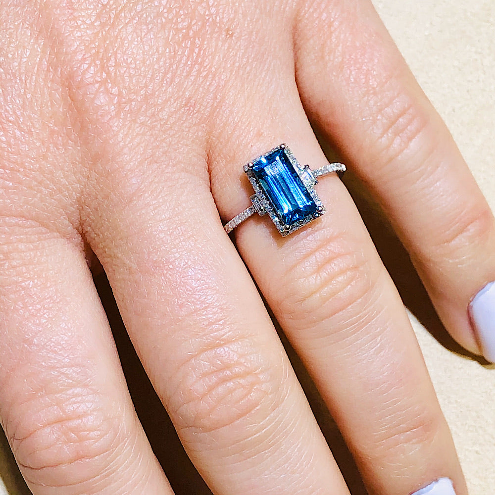 14Kt White Gold Diamond and Blue Topaz Cocktail Ring