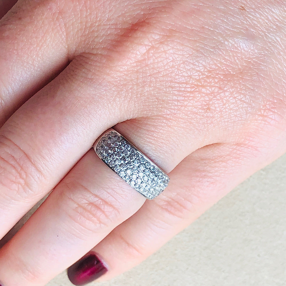 1.00 Ctw Diamond White Gold Five-Row Band