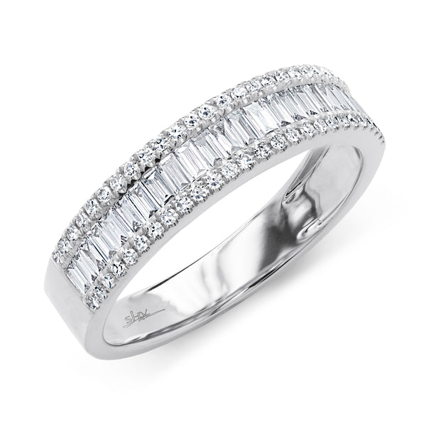 Gorgeous Baguettes and Rounds Diamond Wedding Band