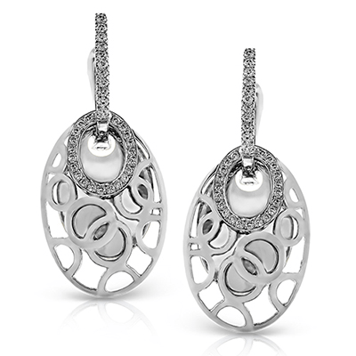 Refined Rebel Earring ZE389