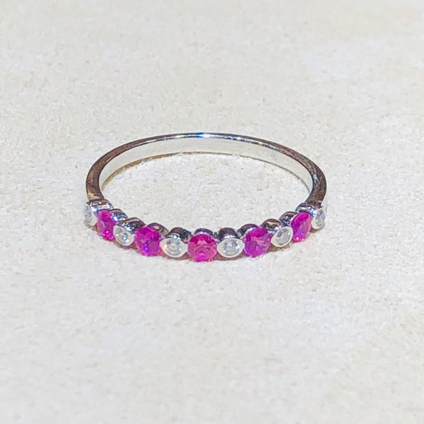 18Kt White Gold Diamond and Ruby Ring